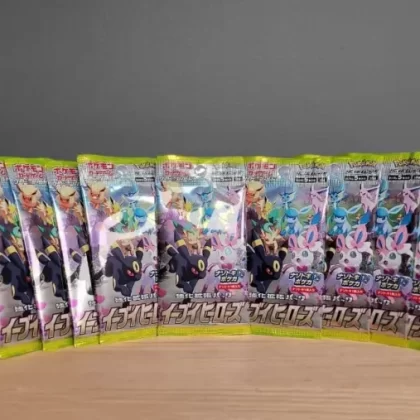 Pokémon TCG: Sword & Shield – Eevee Heroes Booster Pack