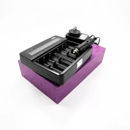 Efest LUC V6 Cargador Inteligente 6 Ranuras LCD 2A Li-ion