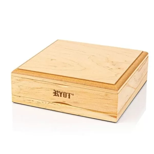 RYOT Solid Screen Box 7×7