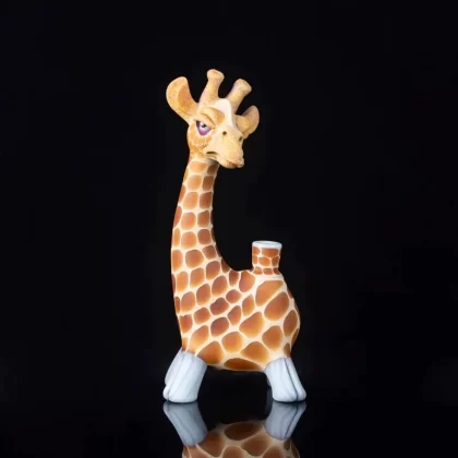 Robertson Glass: Geoffrey The Giraffe { The Last 100 }