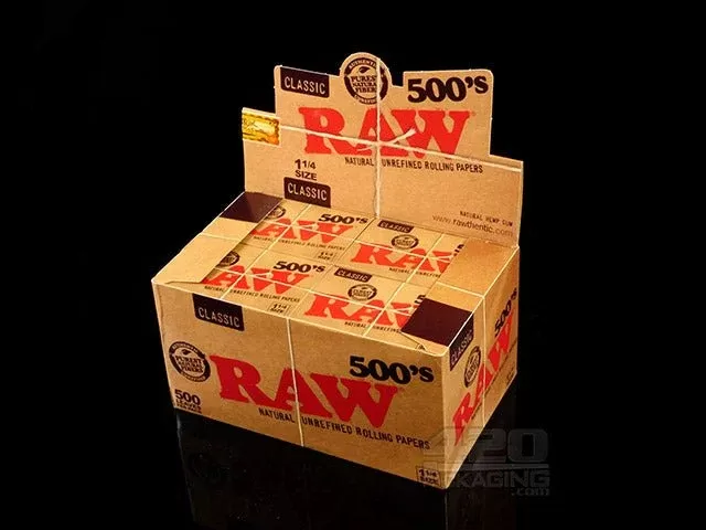 Raw Rolling Papers Classic 1 1-4 size 500’s
