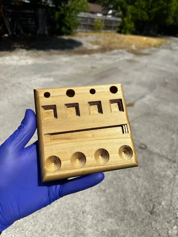 Carved Pours – 4 Banger Slurper / Pearl Station